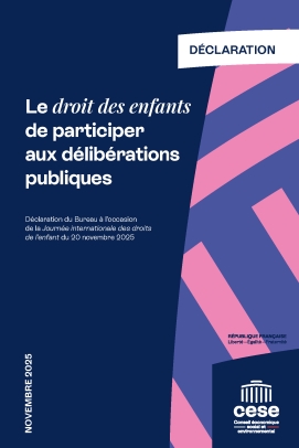 Le droit des enfants de participer aux délibérations publiques