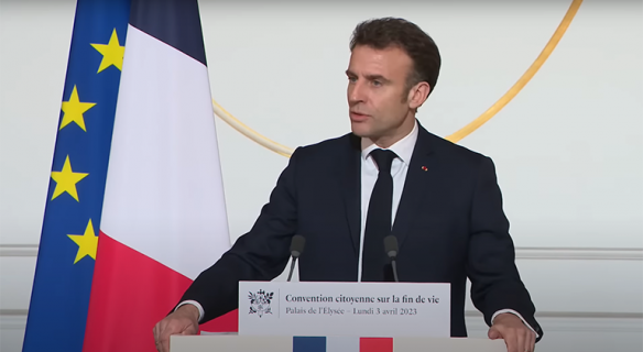 Emmanuel Macron, Président de la République, lors de la réception des membres de la Convention Citoyenne sur la fin de vie à l'Élysée
