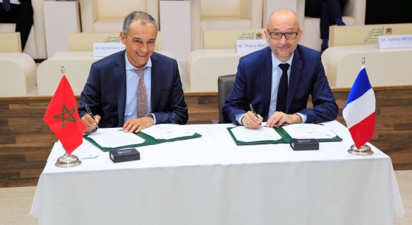 Signature de l'accord cadre entre le CESE et le CESE du Royaume du Maroc