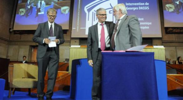 Le CESE et le CES Européen signent une convention de partenariat